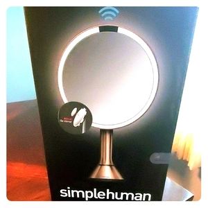Simplehuman mirror 8 1/2 inch circle